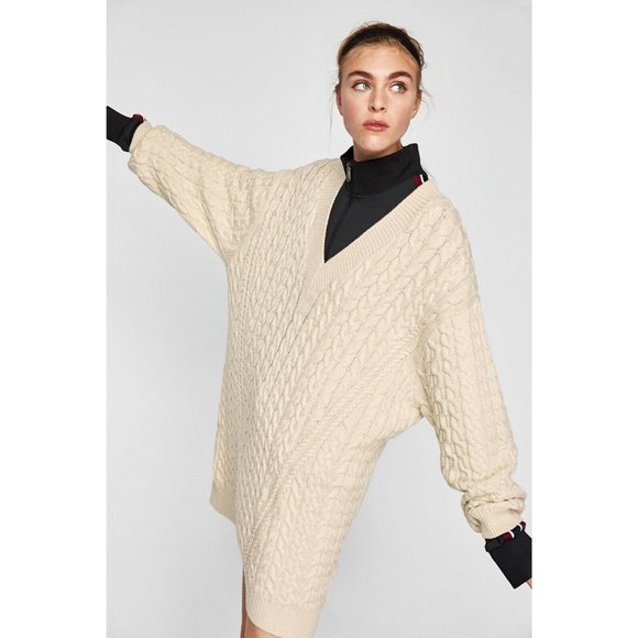 ZARA CABLE KNIT V-NECK SWEATER OVERSIZED SAND S REF. 6873/167/712  BLOGGERS FAVE - Picture 2 of 7